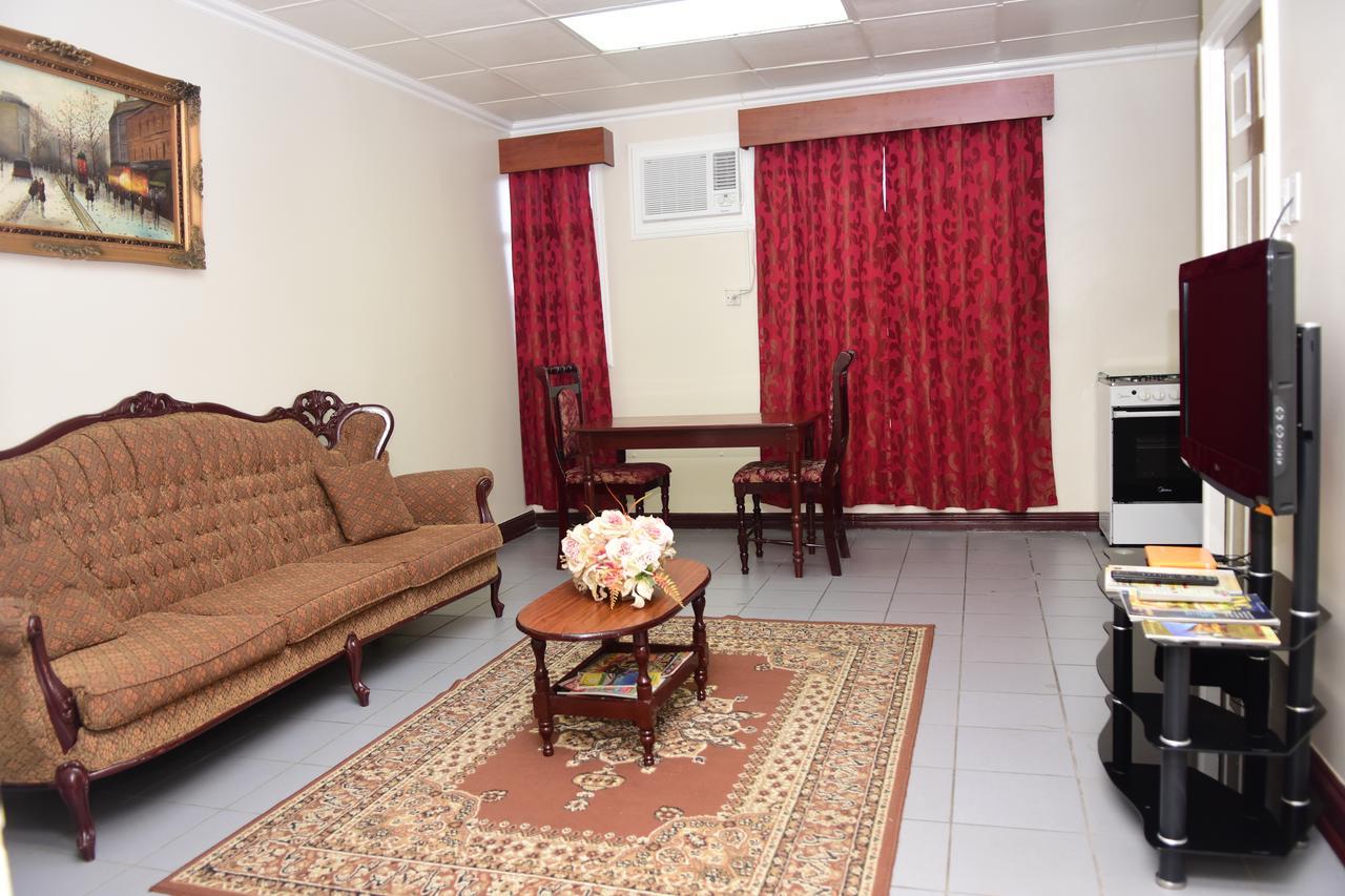 Regency Suites Hotel Джорджтаун Екстериор снимка